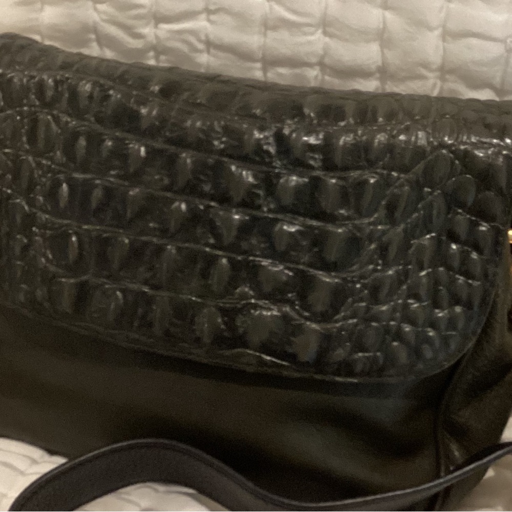 Croc Embossed Dark Olive Leather Bag - Picture 2 of 7